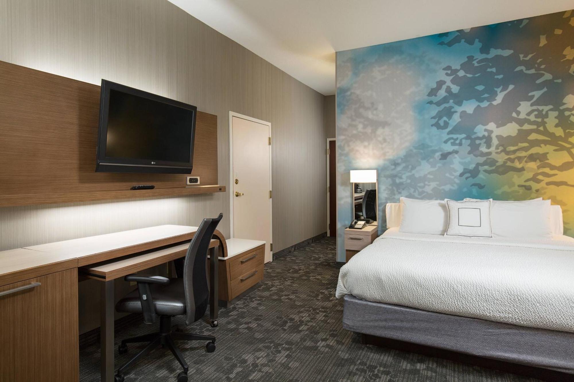 คอร์ตยาร์ด แคนซัส ซิตี้ อีสต์/บลู สปริงส์ Hotel บลูสปริงส์ ภายนอก รูปภาพ